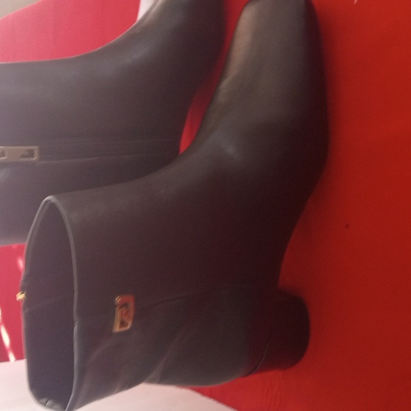 Women's Franco Sarto Black Ankle Boots - Picture 5 of 8